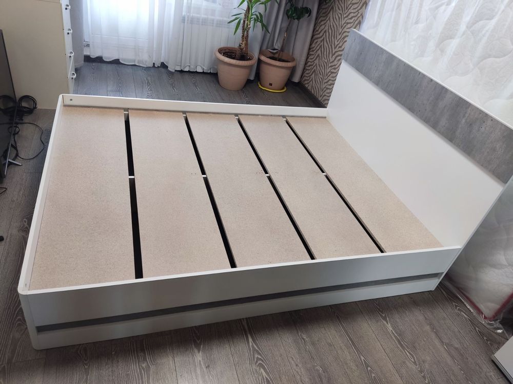 Кровать Инстайл КР-04 настил метрополитан грей/белая шагрень 1600