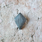 брошь ромб из дерева