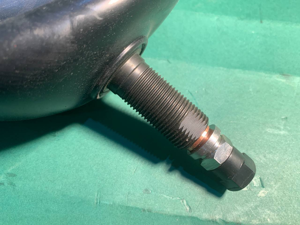 Баллон гидроаккумулятора 6л 22мм с клапаном