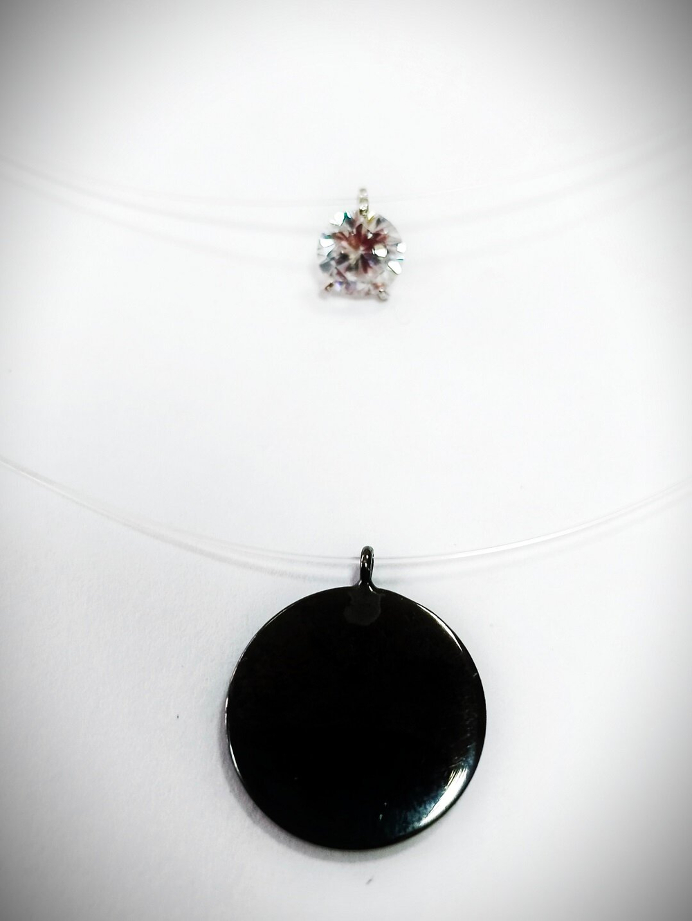 Леска с кулоном двойная.