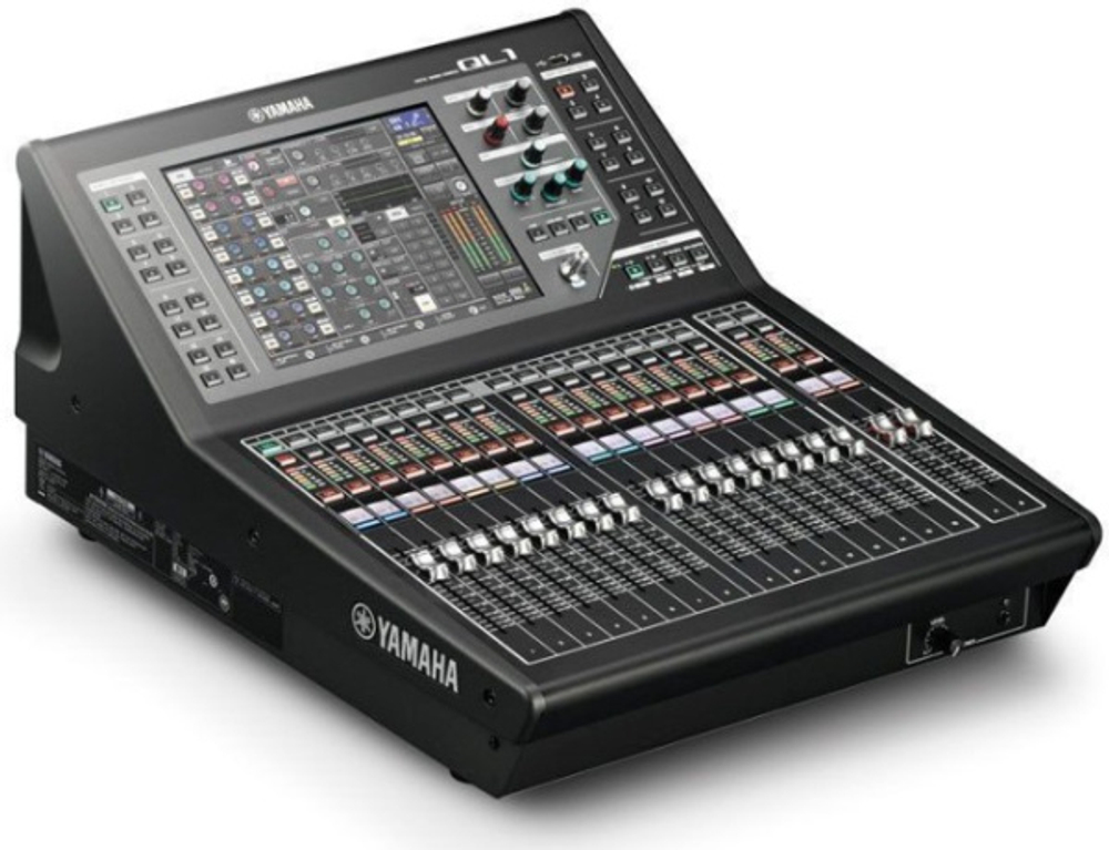 Микшерный пульт Yamaha QL1