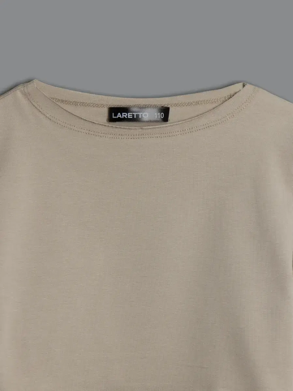 Лонгслив для девочки укороченный, бежевый