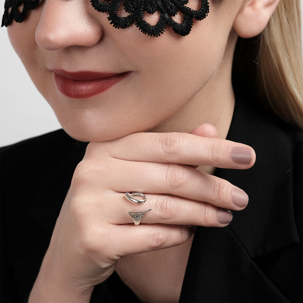 Луоста (Кольцо)