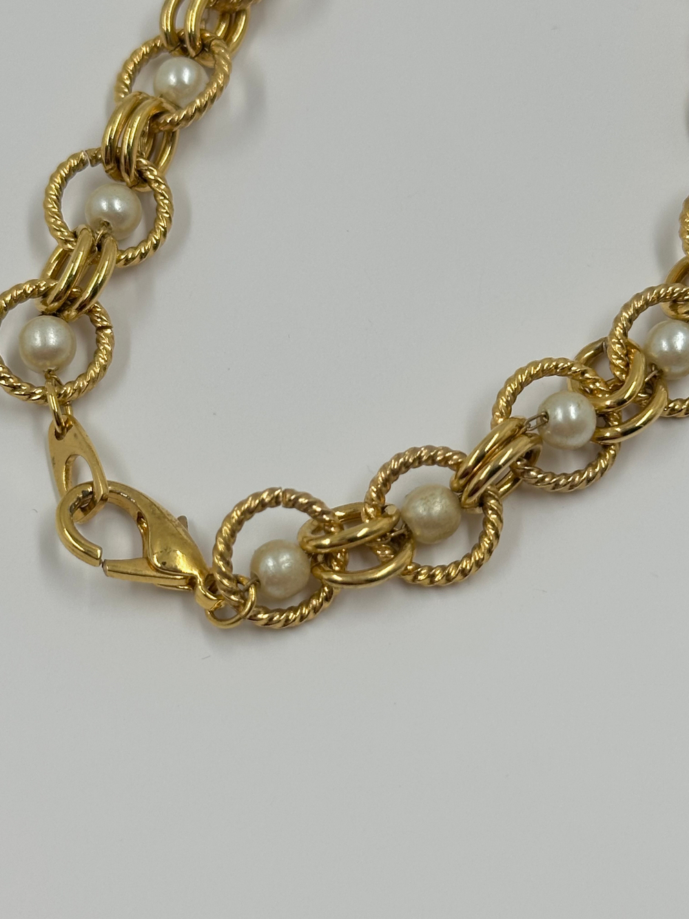 Цепь с «жемчугом»