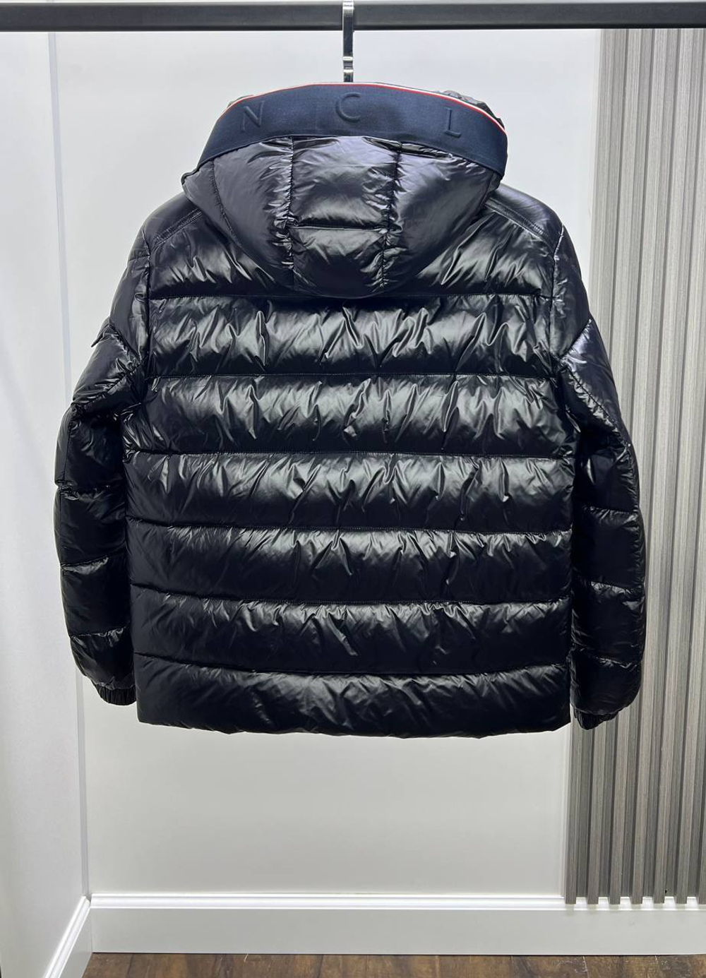Пуховик Moncler