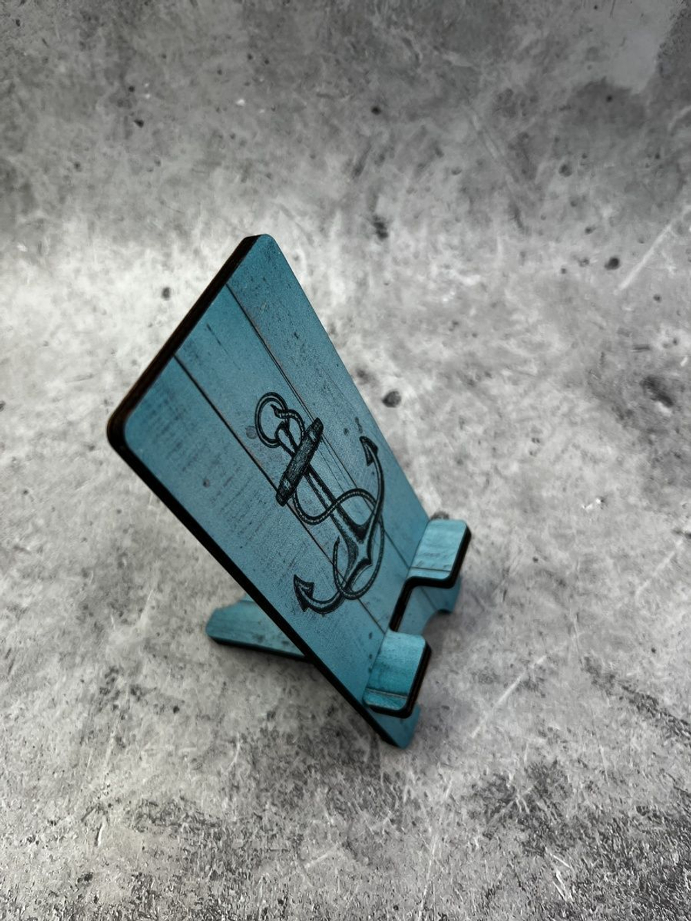 Подставка для телефона деревянная