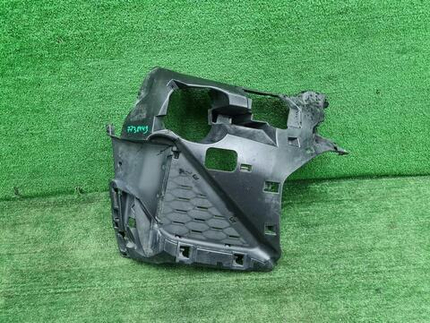 Кронштейн ПТФ правый BMW X2 F39 (17-23) M-pake