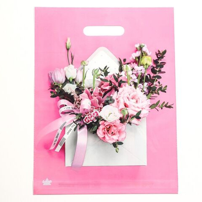 Розовый пакет с цветочным принтом и вырубной ручкой (40х31 см) (Цвет: розовый)