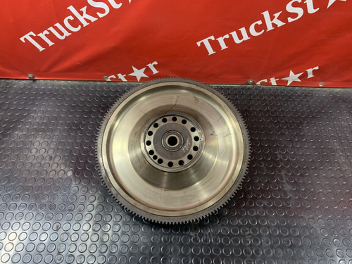 Маховик двигателя