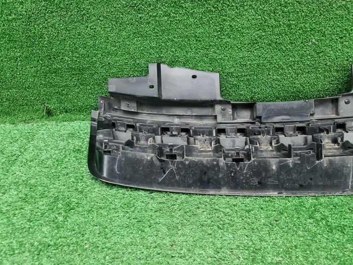 Решетка радиатора Land-Rover Discovery Sport 19-нв