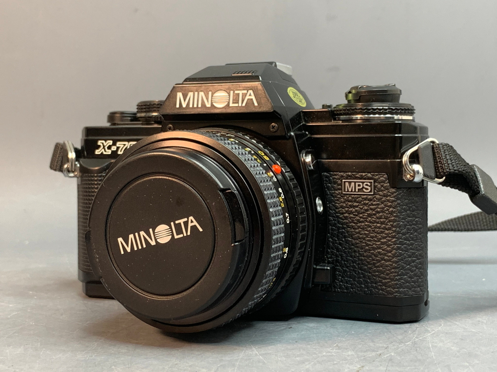 Minolta X-700 + Minolta MD 1.7/50