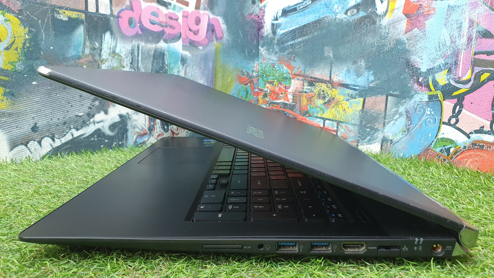 Игровой 17.3" Acer i7/12 Gb/GTX960M 4GB/FHD