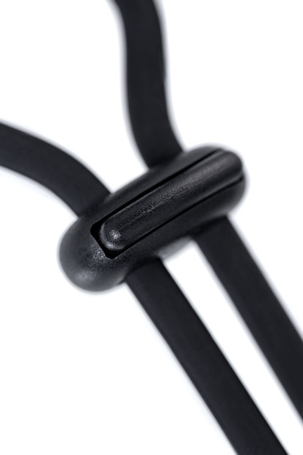 Черное эрекционное лассо на пенис Jat (Цвет: черный)