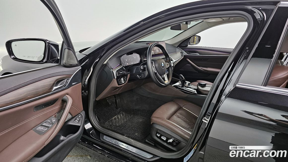 BMW 5 Series (G30) 530e Luxury (11.2020)