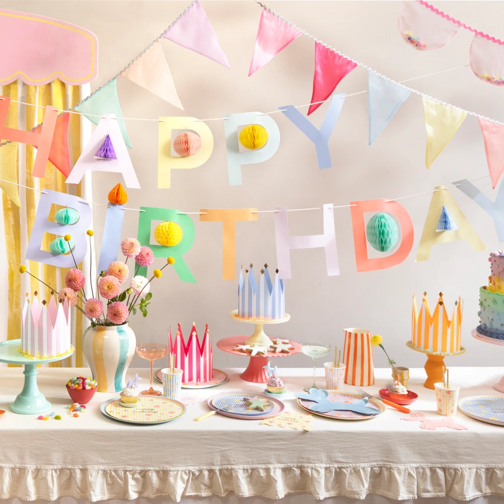 Салфетки розовые "Надувная собачка" 16 шт.