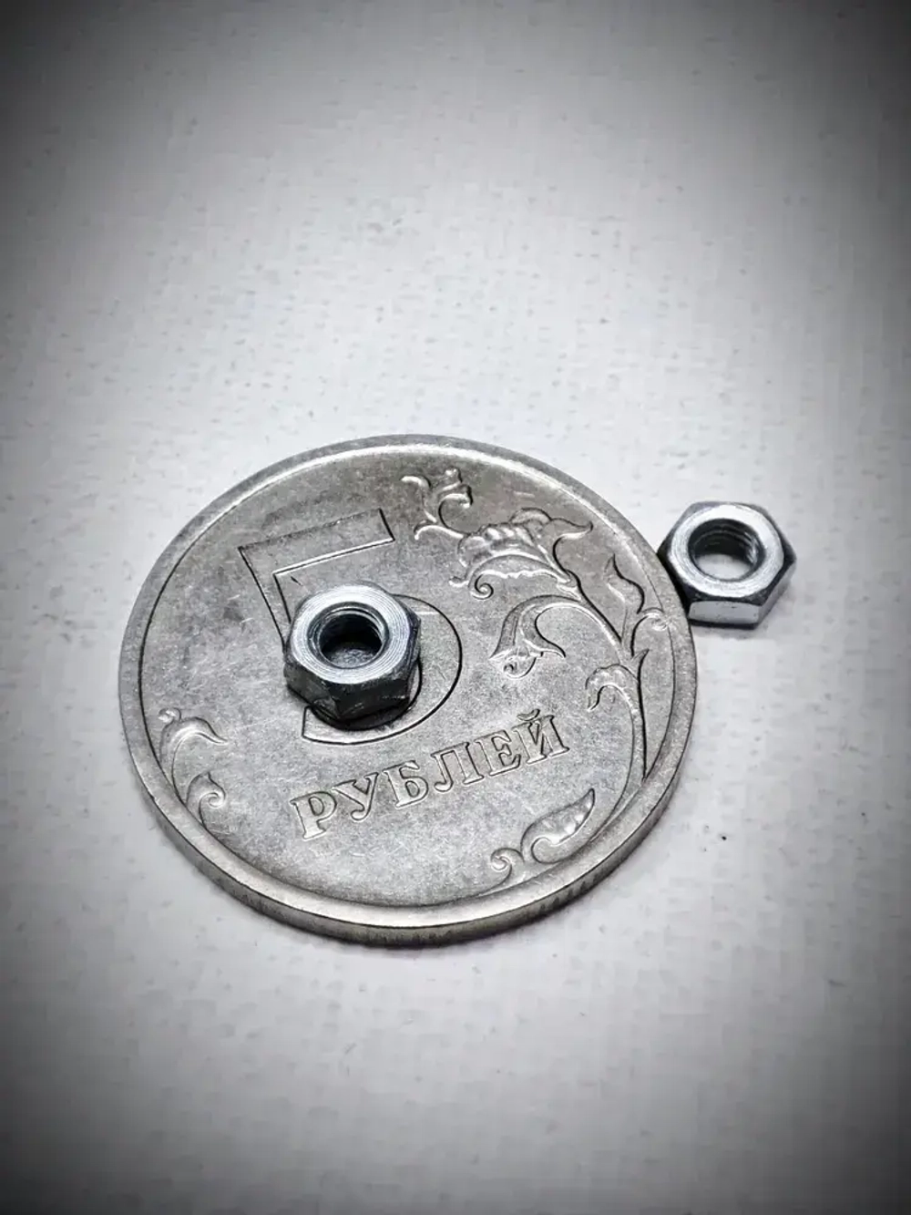 Гайка М3 шестигранная, стальная (оцинкованная) DIN934 - 50 штук (размер под ключ 5,5мм)