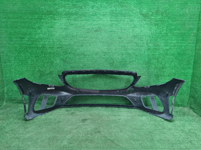 Бампер передний Mercedes C w205 (2018-2023) AMG