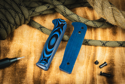 Накладки Forester, Intruder, Yeti из G10 Черно-Синие