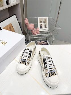 Christian Dior Walk'n'Dior Sneaker