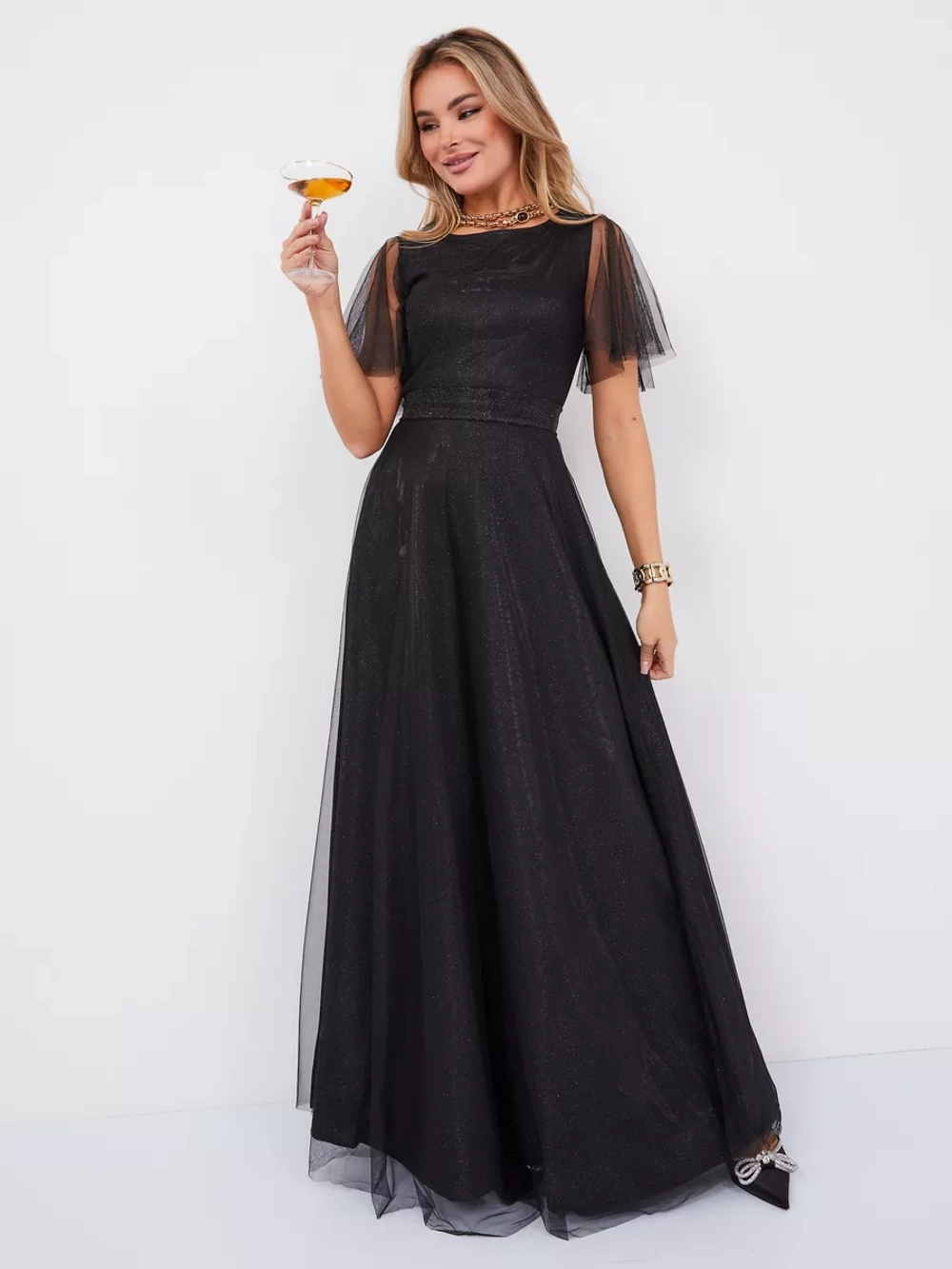 Платье вечернее блестящее