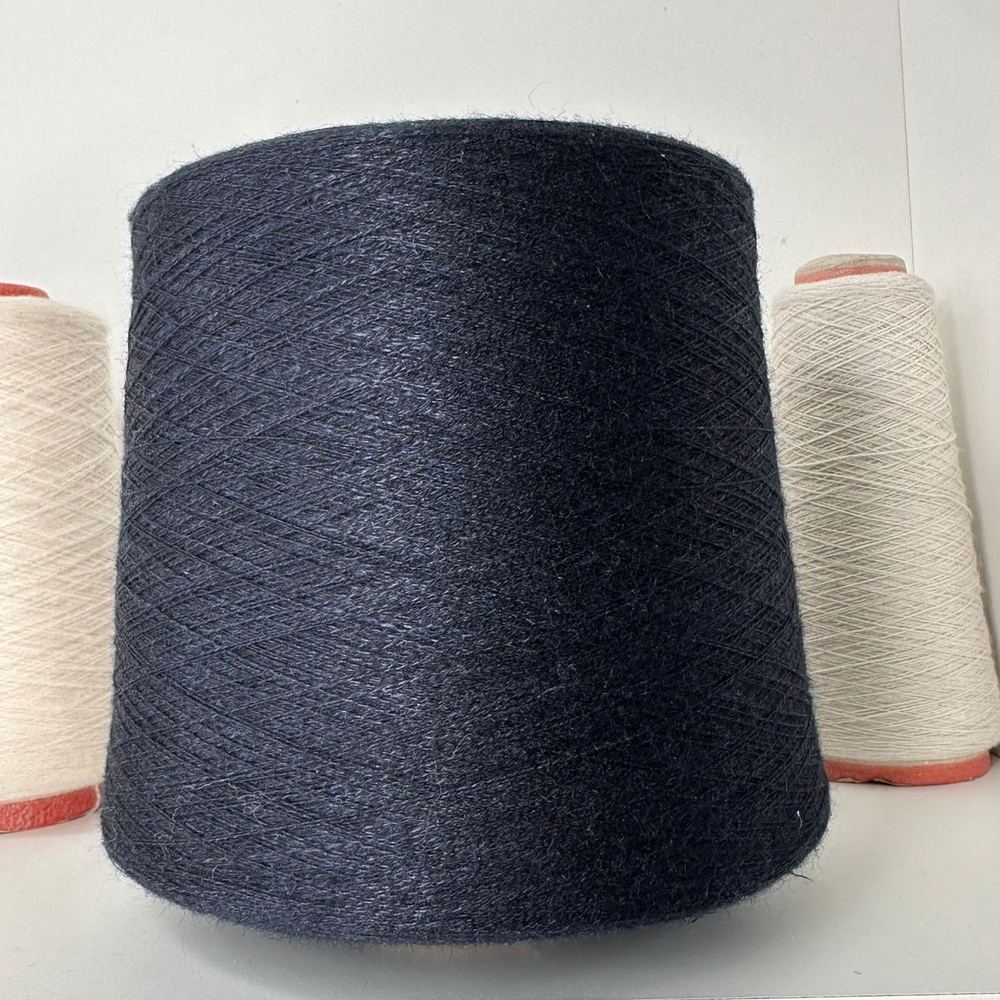 MAB4654 - Loro Piana; 50% кашемир, 50% шелк; 2400м /100гр; col.W000, цвет: сине-черный; S702