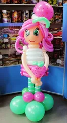 Девочка с клубничкой