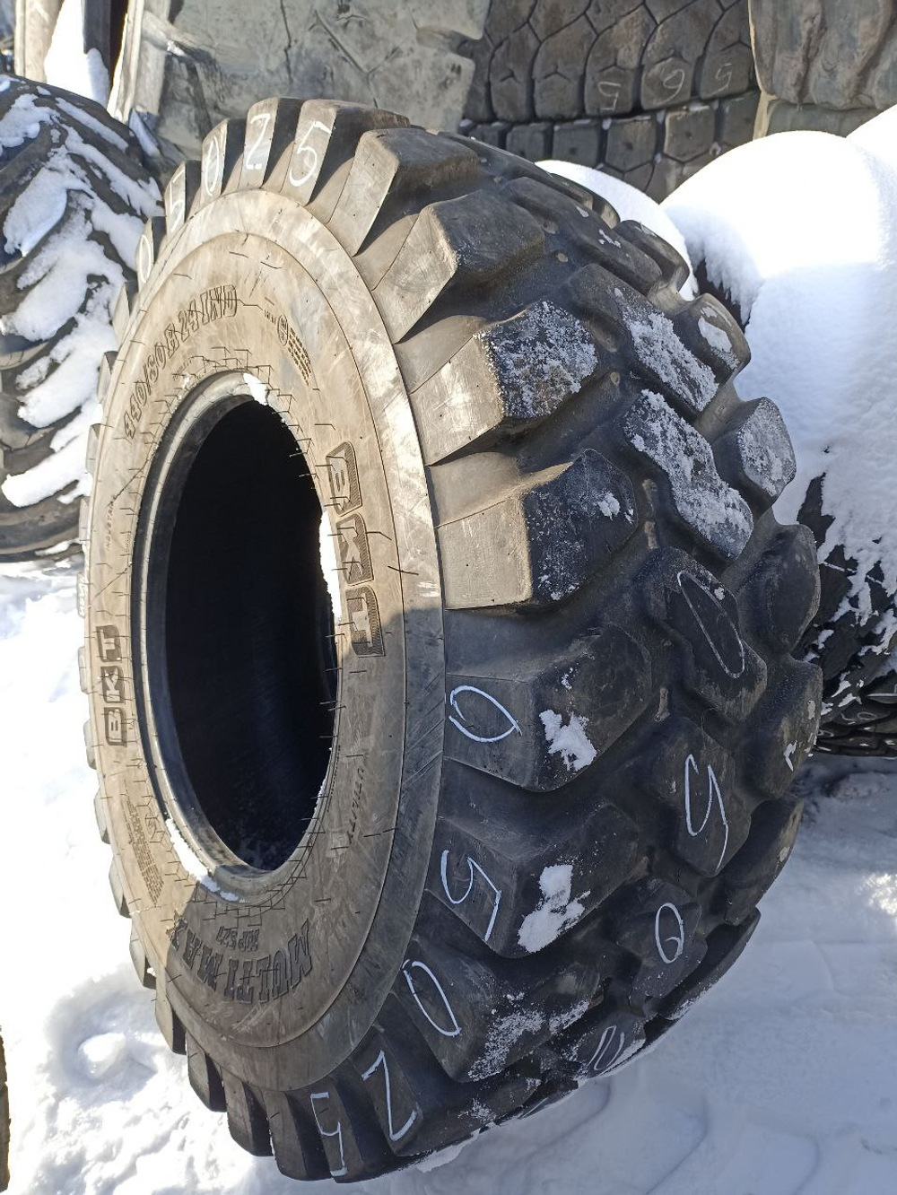 440/80R24 BKT MULTIMAX MP 527 шина б/у