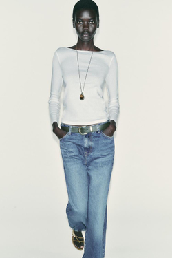 ZARA ХЛОПКОВАЯ ФУТБОЛКА С ВЫРЕЗОМ ЛОДОЧКОЙ, БЕЛЫЙ