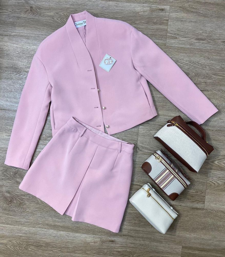 Костюм Dior