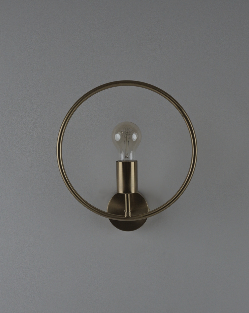 Светильник настенный Moderli V11581-1W Sachara