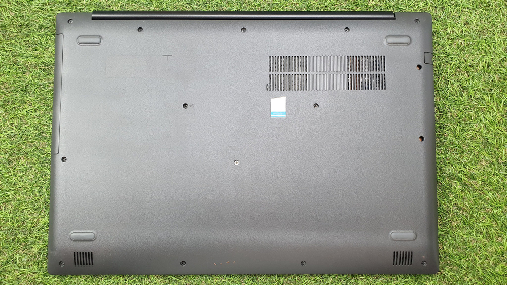 Ноутбук Lenovo i5-8/12 Gb/Mx150 4 ГБ/FHD