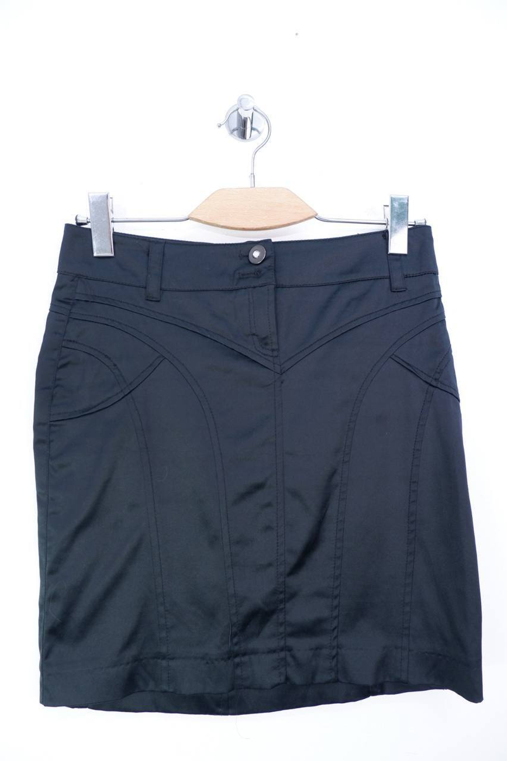 Юбка OGGI по фигуре из атласной ткани 44 размер