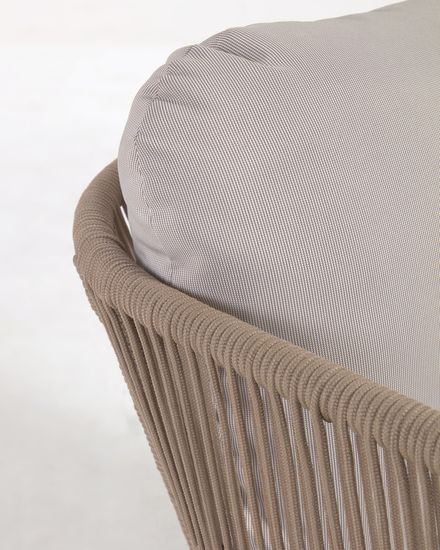 Кресло Catalina из бежевой веревки и массива акации La Forma Испания