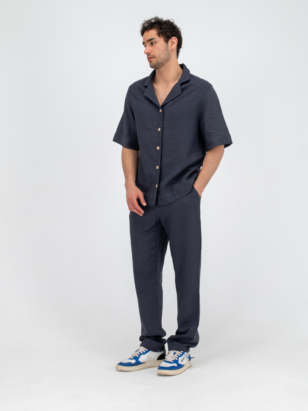 Костюм льняной с брюками. Графит