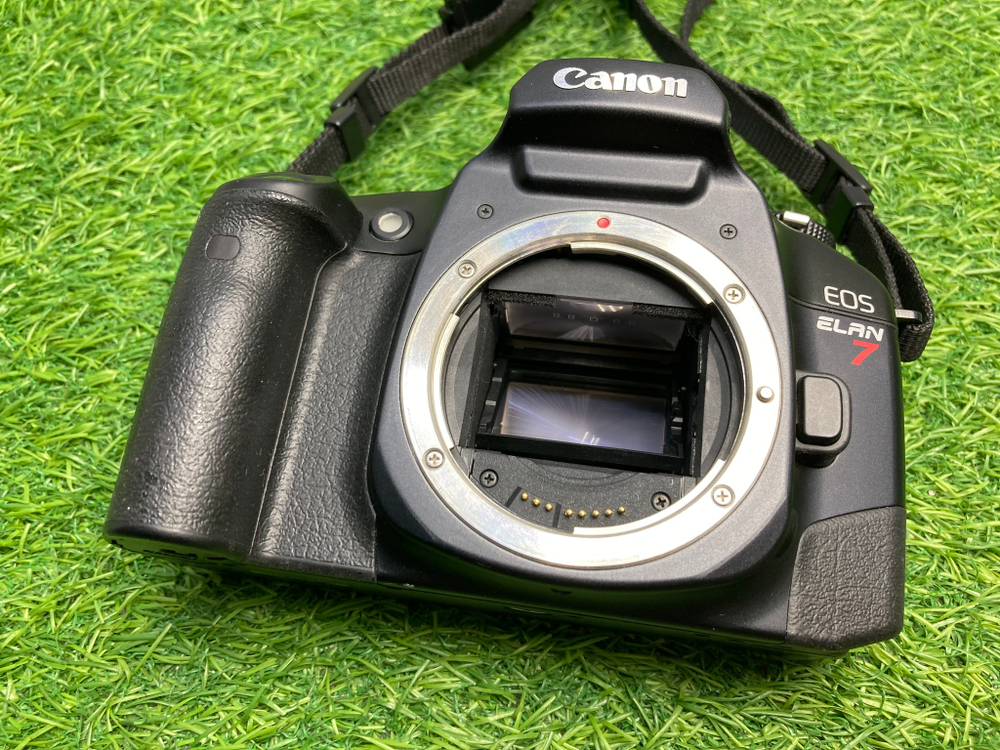 Canon EOS Elan 7