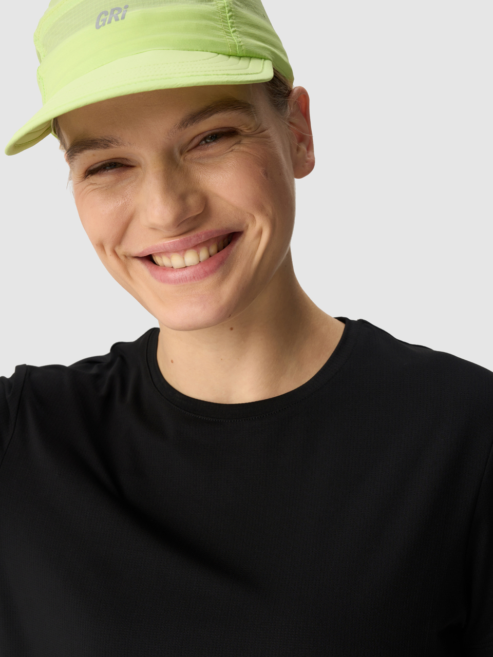 Футболка женская GRI Лето чёрная