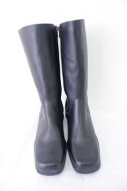 Сапоги стильные зимние 40 размер