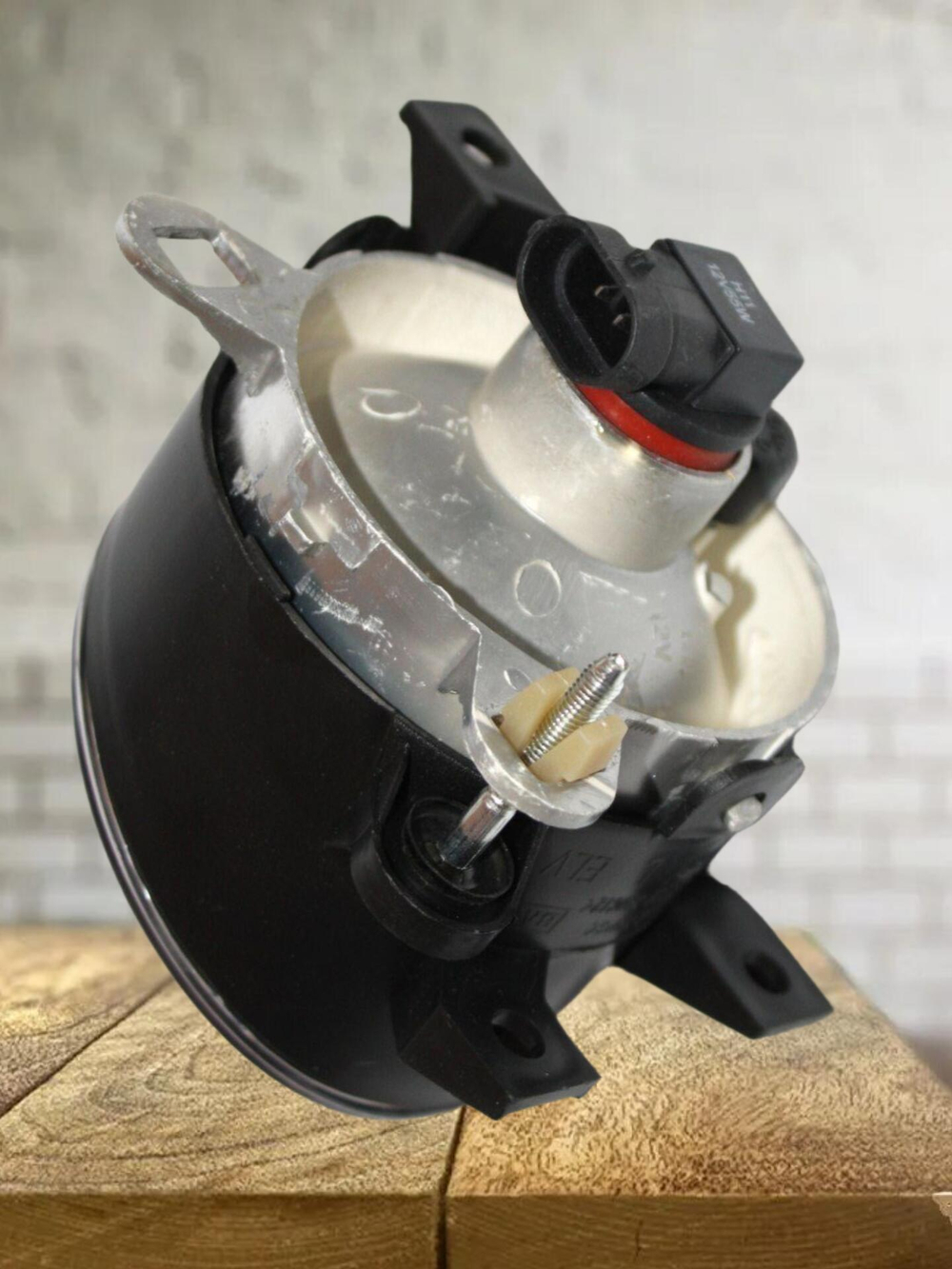 Фара противотуманная левая 4116100P24A Great Wall Hover H3