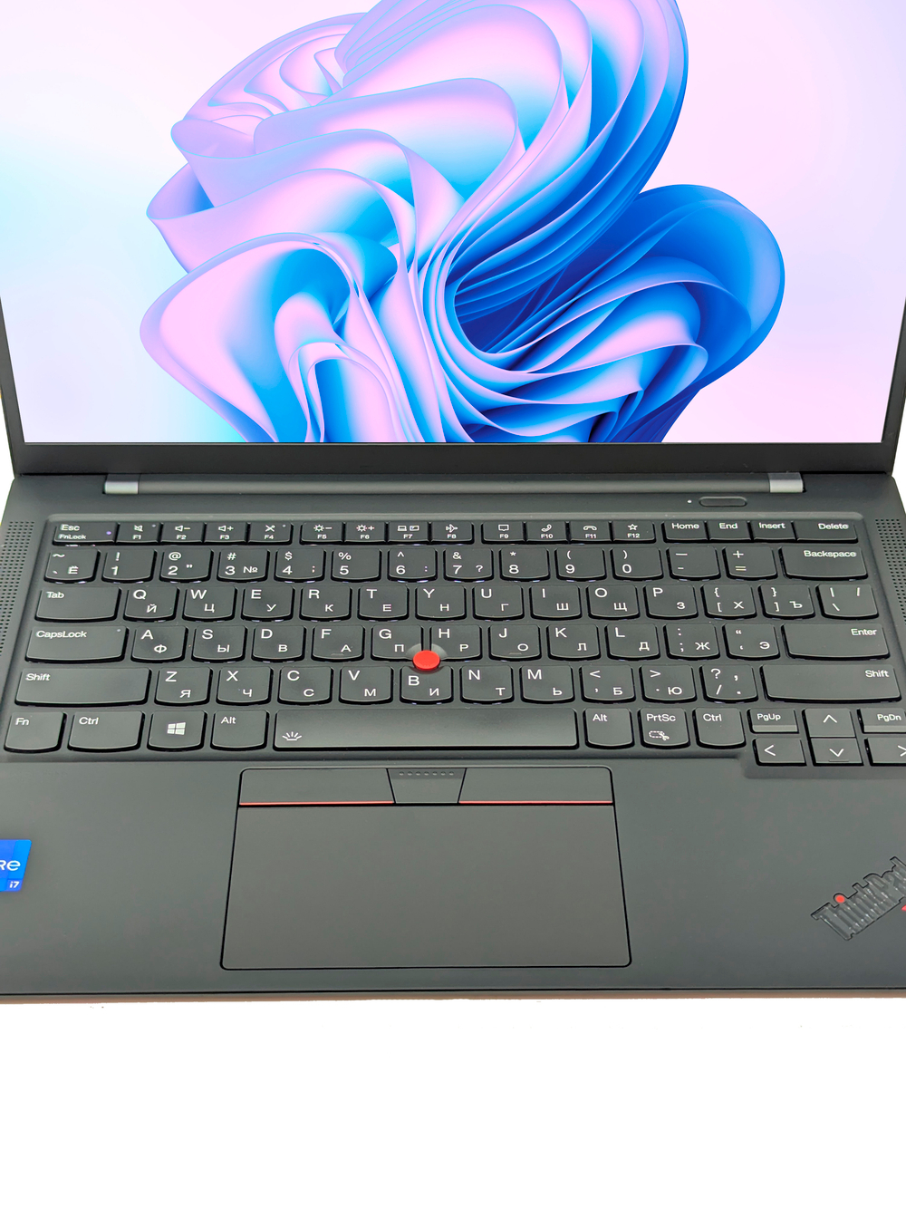 Ноутбук Lenovo ThinkPad X1 Carbon Gen 9, intel core i7-1185G7, 1920x1200 IPS
