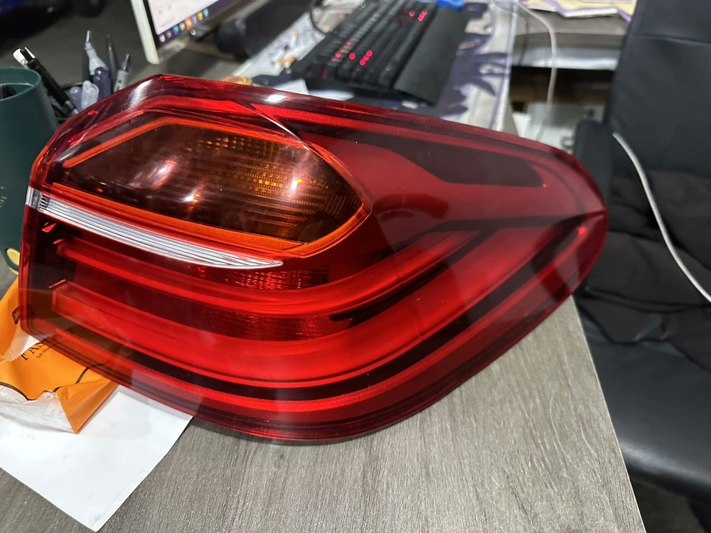 Задние фонари BMW X4 F26 2014-2020, оригинал