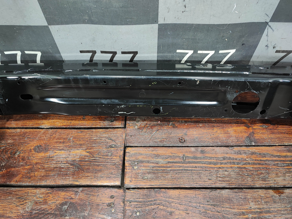 Усилитель передний LR Discovery 5 Новый Оригинал LR080004