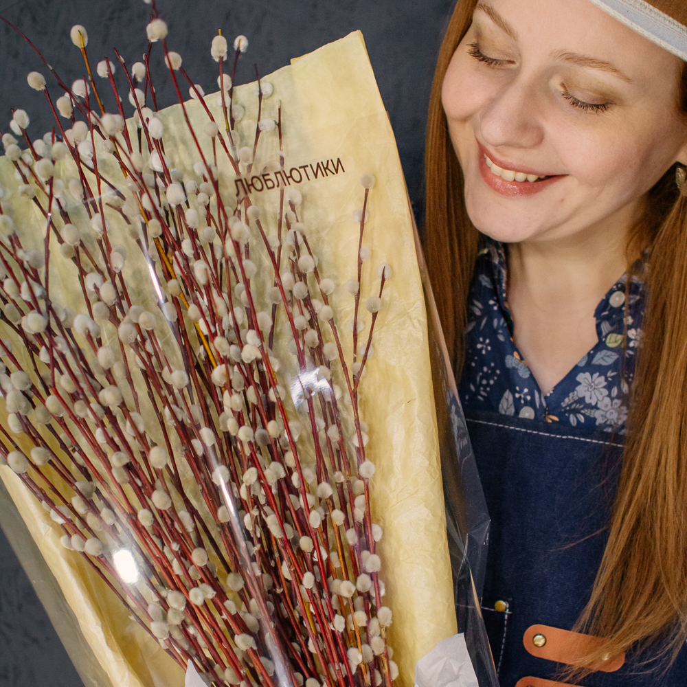 178. Праздничный пасхальный букет из веточек вербы