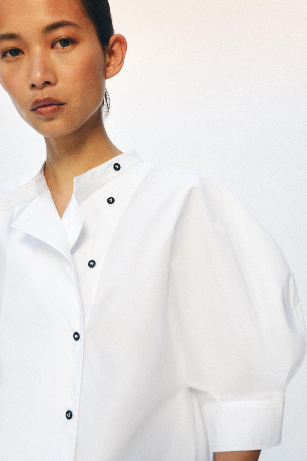 ZARA РУБАШКА ИЗ ПОПЛИНА С ПУГОВИЦАМИ — ZW COLLECTION, БЕЛЫЙ