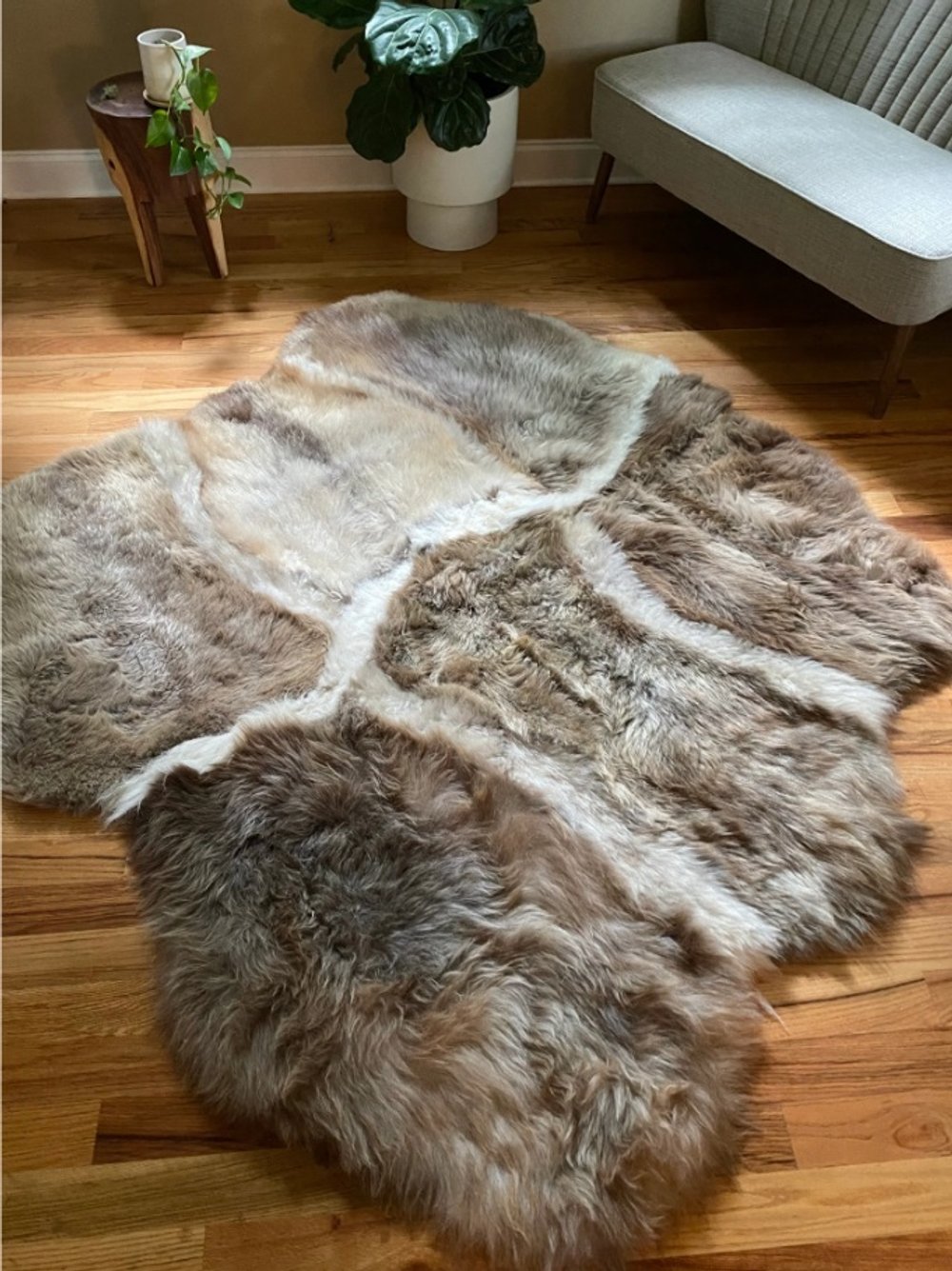 декоративный ковер из овчины