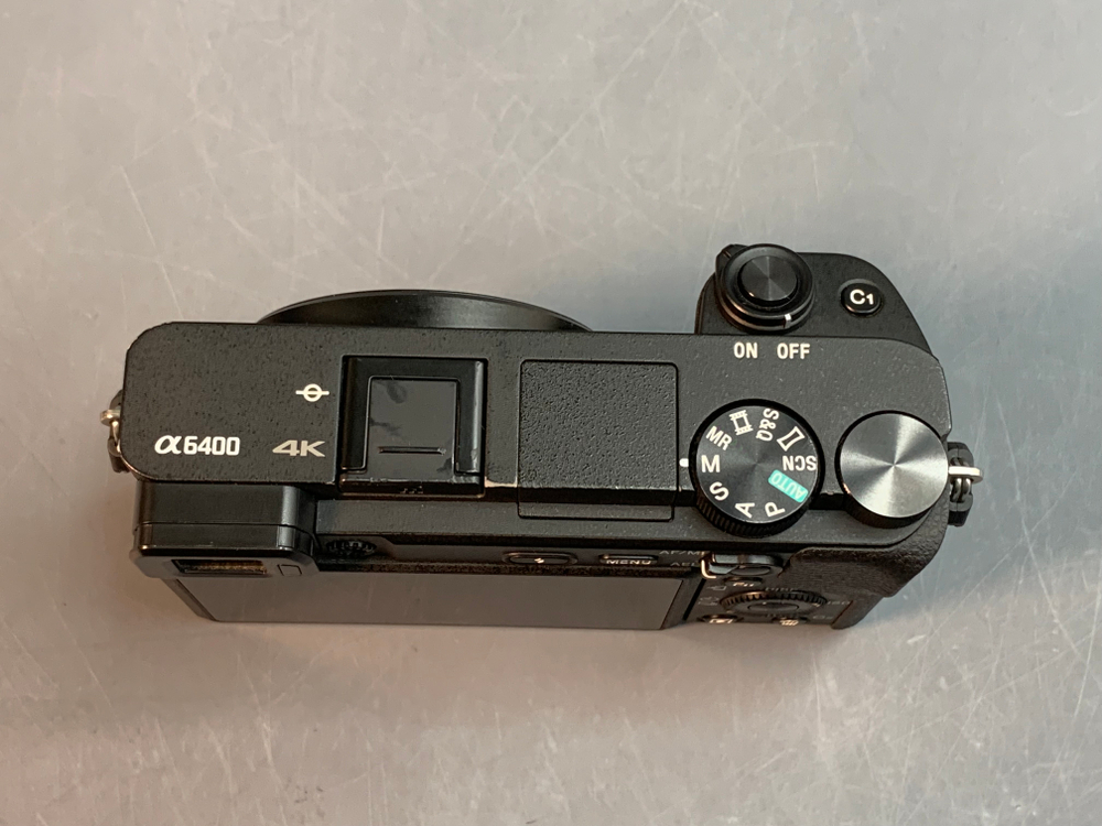 Sony A6400 13.784 кадров, матрица расцарапана