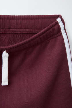 ZARA ШОРТЫ ИЗ МЯГКОЙ ТКАНИ С ПРИНТОМ PRINCE ®, ЦВЕТ БУРГУНДСКОГО ВИНА