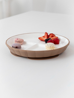 Фарфоровая тарелка секционная на силиконовой присоске, Hazelnut