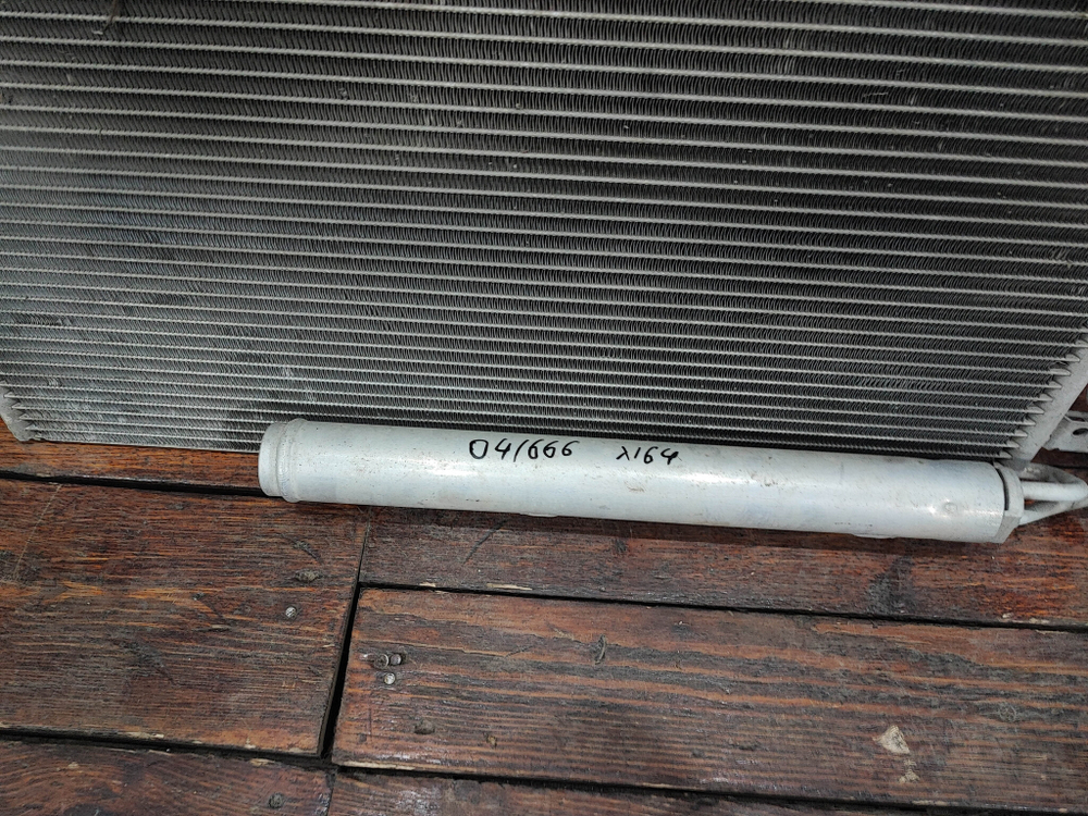 Радиатор кондиционера Mercedes M-Class GL (W164) 06-12 Б/У Оригинал A2515000054