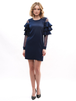 Платье с воланами на рукавах