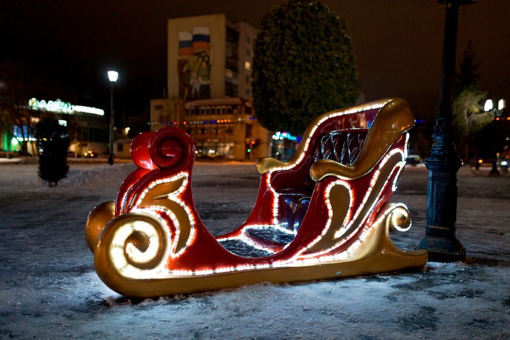 новогодние Сани с подсветкой